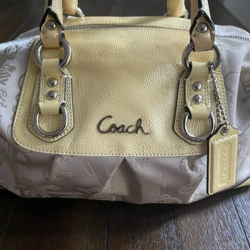 Coach Ashley horse & carriage satchel - Picture 10 of 15